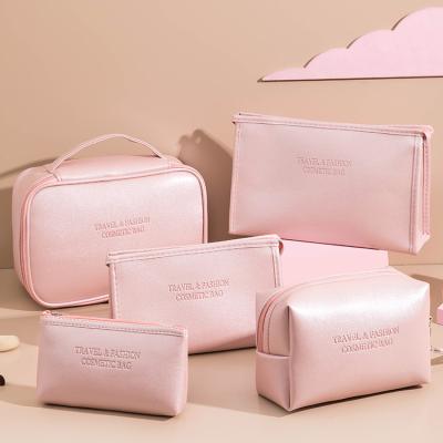 China Big capacity ; PU Cosmetic Bag Makeup Holder Waterproof Clear Toiletry Pouch Luxury Cosmetic Bag For Women for sale