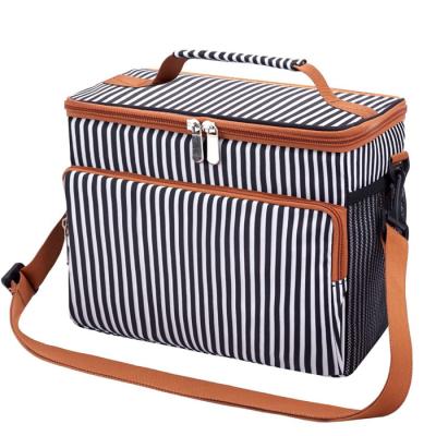 China Polyester Insulated Leakproof Reusable Cooler Thermal With Adjustable Shoulder Strap Lunch Bag for sale