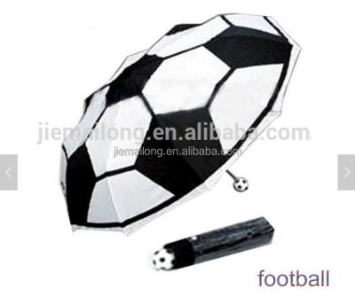 China Polyester 21 INCH 8 Ribs Football Sport Printing Foldable Umbrella Football Design Umbrella (3 Sections Gift Umbrella) for sale