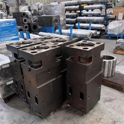 Chine Pièces détachées de disjoncteur hydraulique cylindre à gaz HB30G DS13C à vendre