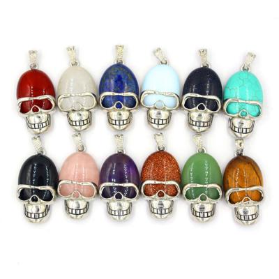 China Europe Skulls Natural Crystal Accessary Necklace Pendants Cheap Price With Unique Good Price Crystal Craft for sale