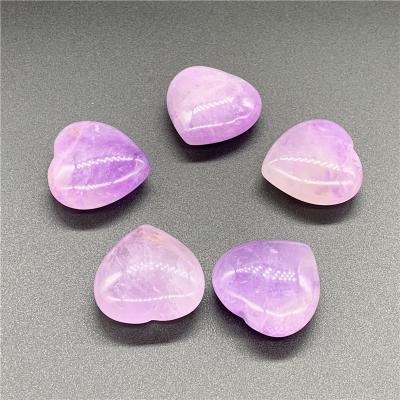 China Europe Wholesale Mini Natural Gemstone Hearts Crystal Therapy Stones Crystal Craft for sale