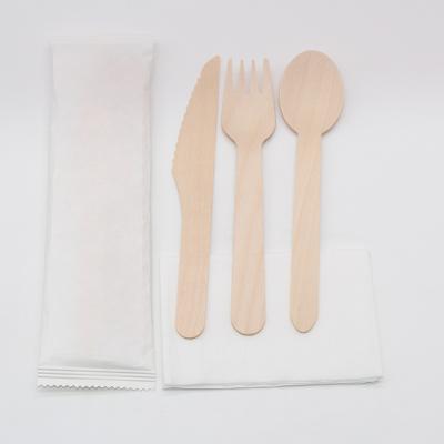 China Eco - Friendly Disposable Biodegradable Wooden Cutlery Set 160mm for sale