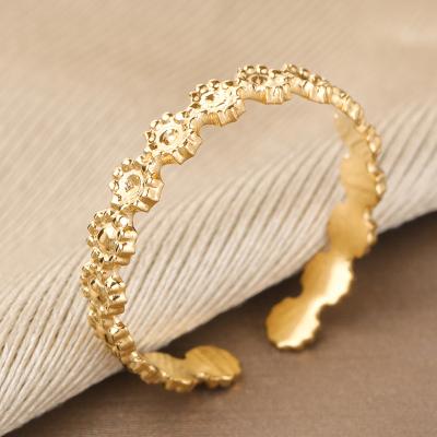 China New FASHIONABLE Creative Sun Flower Ring Adjustable18K Gold Plated Stainless Steel Open Ring for sale