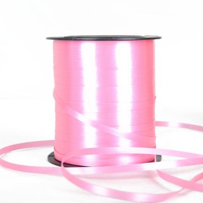 China Christmas Decoration Solid Color Balloon Ribbon Gift Wrap Floral Plastic Wrapping Ribbon Spool for sale