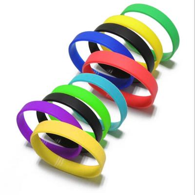 China Hot Sale 0EM/ODM Pretty Casual/Sporty Design Printing Advertising Silicone Gifts Long Slap Wristbands for sale