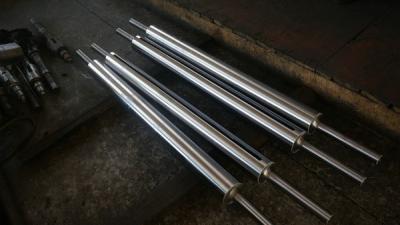 China High Precision Alloy Steel Rod Pins Machining Parts For Harbor Logistics Machinery for sale