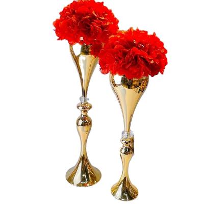 China Hotel Cafes 2 Height Event Road Lead Wedding Decoration Metal Gold Table Centerpiece Home Wedding for sale