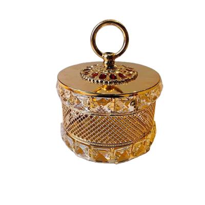 China Decorative Cover Wedding Gold Round Metal Storage Candy Jar With Lid for sale