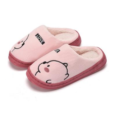 China Lightweight Low Price Ready To Ship Cartoon Animal PVC Lightweight Comfortable Fluffy Slippers for sale