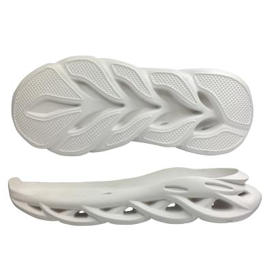 China Custom Wholesale High Quality Non-Slip Size Low Price Big Shock Absorption Casual Shoe Hole Soles for sale