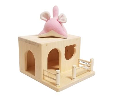 China Windproof Made in China Wood House with Balcony Kiln Dried Chew Pet Safe Small Chinchilla for sale