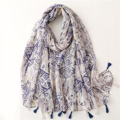 China Newest Printed Eco-friendly Cotton Hijabs Tassels Women Shawls Cotton Muslim Head Wraps Fashion Large Size Head Scarves for sale