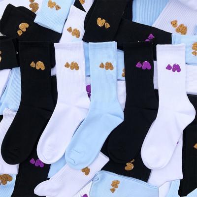 China Sporty Broken Bear Embroidered Cotton Sports Socks Ladies Knitted Casual Fashion Sports Socks for sale