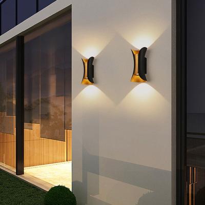 China Ip65 Tempered Glass Aluminum Outdoor Modern Outdoor Garden Through Waterproof Wall Light Led Outdoor Wall Lamp for sale