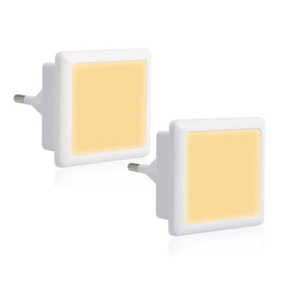 China Modern Mini Led Night Lights Plug-in Lamp Wall With Day And Night Sensor Light For Kids for sale