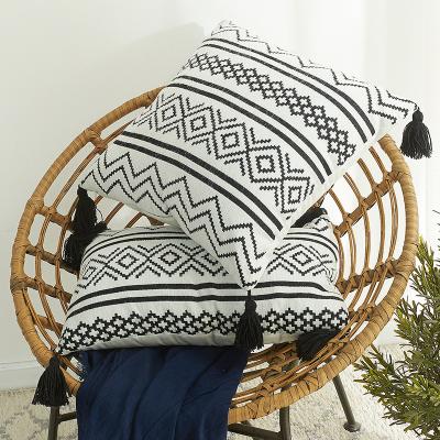 China Geometric Tassel Anti Dust Mite Jacquard Chenille Velvet Cushion Covers Geometric Home Decor Tile Soft Case for sale