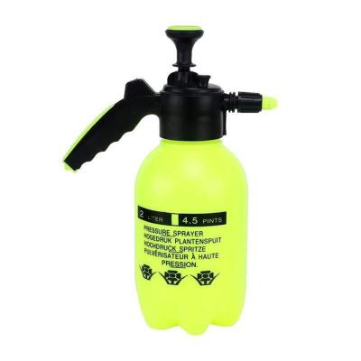 China 2L Yellow Air Sprayer High Pressure Water Spray Gun Mist Hand Pump Garden Sprayer for sale