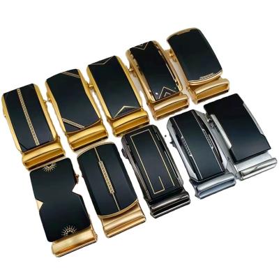 China Duable Belt Making Designer Buckles Multiple Optional Styles Back Customization Leather Belt Buckles For Men for sale