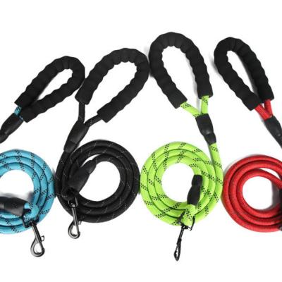 China High Quality Reflective High Quality Yarn Pets Leashes Nylon Braided Strap Soft Handle Pet Leash For Dog Cat for sale