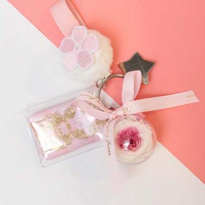 China Gift Sets Preserved Flower Ball Gifts Preserved Roses Key Chain for sale