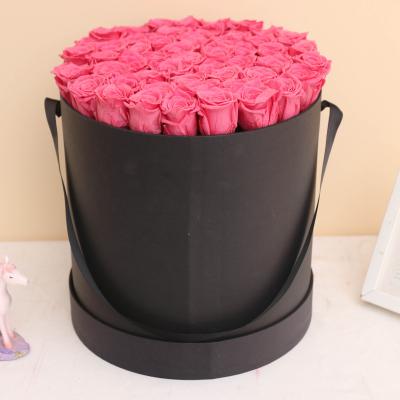 China Preserved Roses Wholesale Valentine Gift A Grade Luxury Roses Long Lasting Flower Preserved Preserved Roses In Box for sale