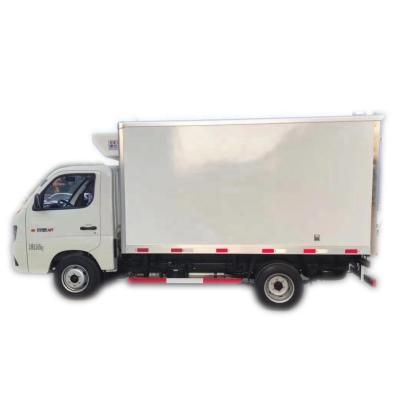 China Fiberglass Reinforce Low Price Foton Gasoline Refrigerated Beverage Cake Truck 2ton Mini Box Sale In Panama for sale