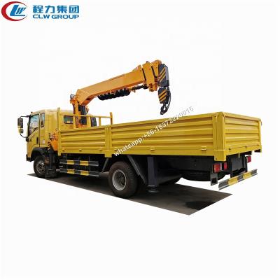 China CRANE Brand New Sinotruck CDW Euro III 5 Tons Truck With Auger Crane for sale