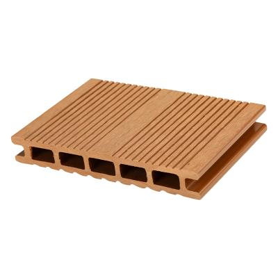 China Anti-Water Factory Co-extruded WPC Composite Decking Boards For Exterior Flooring for sale