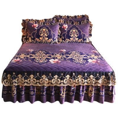 China New European Style Bedspread Lace Bedspread Thick Crystal Velvet Quilted Ruffled Skirted Ruffled Mattress Cover for sale