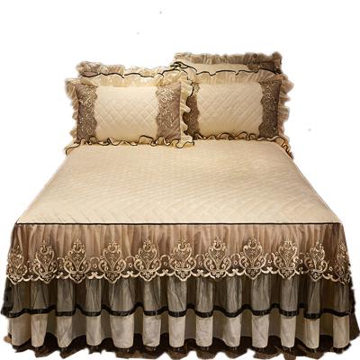 China Viable European Velvet Lace Bedskirt Style Quilted Bedspread Thickening And Warming Bedspread For Autumn And Winter for sale