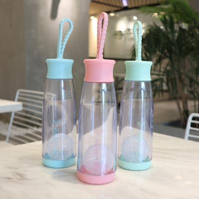 China 2022 New Design Sustainable 12oz BPA Free Plastic Water Bottle With Carry String for sale