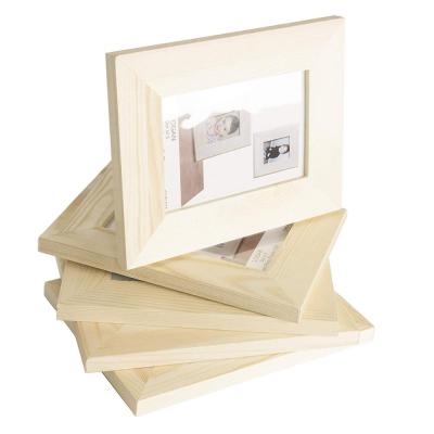 China Unfinished Europe Solid Wood 5x7 Picture Picture Frames for sale