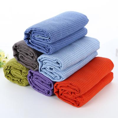 China Prevent slip on yoga mat factory wholesale extra anti-slip sweat absorbing silicone yoga towel for sale