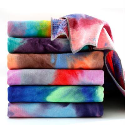 China Prevent Slip On Eco-friendly Yoga Mat Yoga Gym Mat Towel , Microfiber Tie Dye XL Yoga Towel for sale