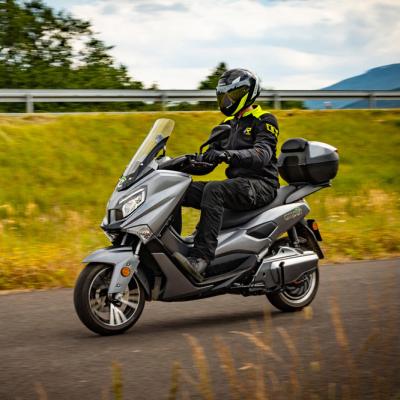 China Tiger X 7000w China Powerful Scooters Electric Motorcycle Electric Power With Removable Battery 72V100AH ​​CATL Lithium Battery for sale