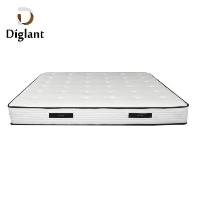 China Popular High Quality Natural Compressible Foam Spring Pocket Mattress Queen Size Mattress Manufacturers for sale