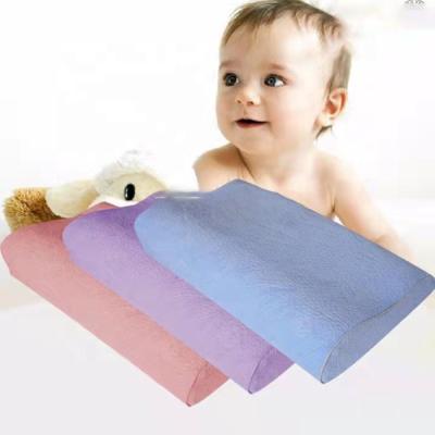 China Wholesale Anti-static Comfortable Caring Breathable Memory Foam Baby Pillow For Sleeping Newborn Healthy Baby Head Pillow For Newborn for sale