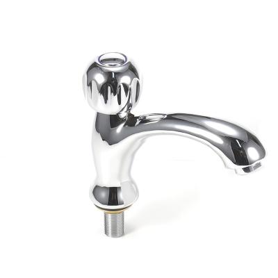 China Metered Faucets Zinc Alloy Chrome Plating Basin Faucet Single Hole Deck Mounted Handle Basin Taps Faucets For Kitchen for sale