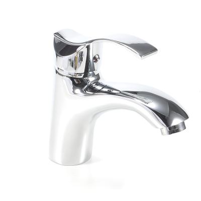 China Metered Faucets Apartment Kitchen Pre Rinse Commercia Mixer Washroom Chrome Polished Plating Faucet for sale