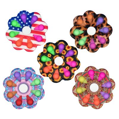 China EE320 Soft Toy Sensory Fidget Toys Keychain Silicone Relaxation Pusher Bubble Tosser Hand Spinner for sale