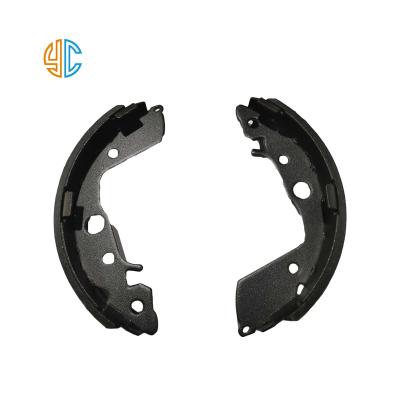 China Ceramic Vario High Performance Manufacturer Used For Mitsubishi Isuzu Toyota Vw Brand Semi Brake Shoe for sale