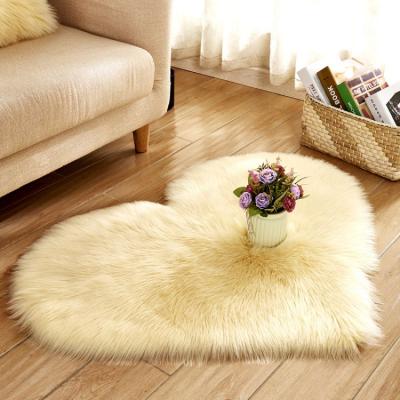 China New Design Soft Anti-slip Polyester Workmanship Floor Rug Faux Sheep Fur Blanket Heart Shape Indoor Carpet for sale