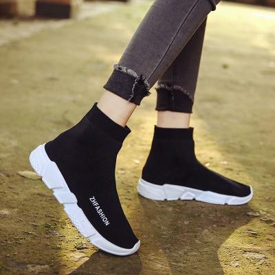 China Fashion Trend Factory Cheap Flat Mesh Sneakers For Women Anti-skid Mens Sock Casual Shoes for sale