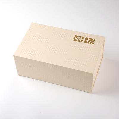 China Brand Name Recycled Materials Book Shape Cardboard Foldable Summer Sun Glasses Swimming Packing Gift Box With Magnetic Closure for sale