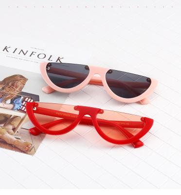 China Fashion Sunglasses Quality PC Semicircle Frame Oversized Colorful Shield Custom Wholesale Clip On Sunglasses China for sale