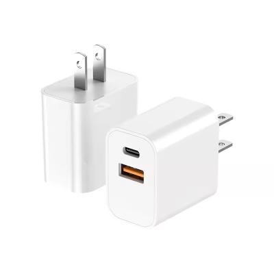 China Adaptador de teléfono celular de 20W blanco Cargador rápido Material ABS de varios colores en venta