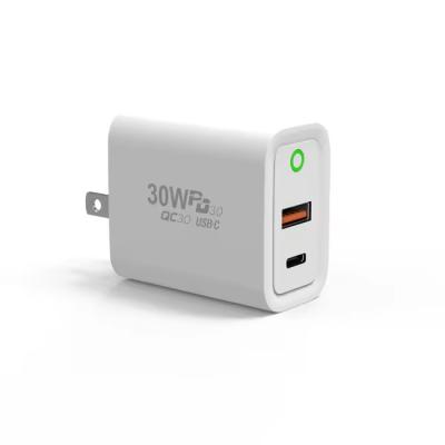 China Adaptador de cargador de teléfono móvil de 30W Cargador de pared rápido Logotipo personalizado en venta