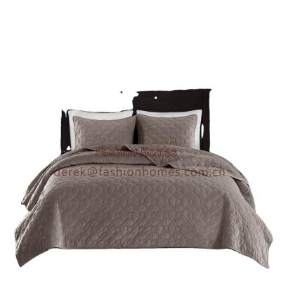 China Eco-Friendly Velvet Quality Comforters For Winter Use for sale