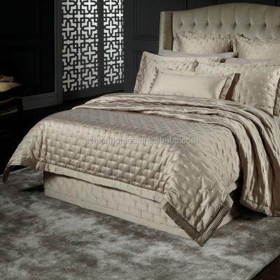 China Home Luxury Super King Size Silk Satin Bedspreads for sale